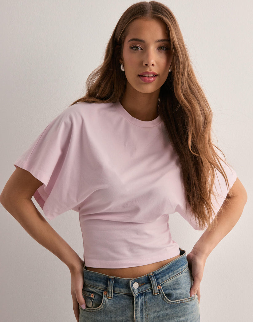 Modern women's wide sleeve t-shirt for versatile everyday comfort & style. Casual short sleeve top for ladies.