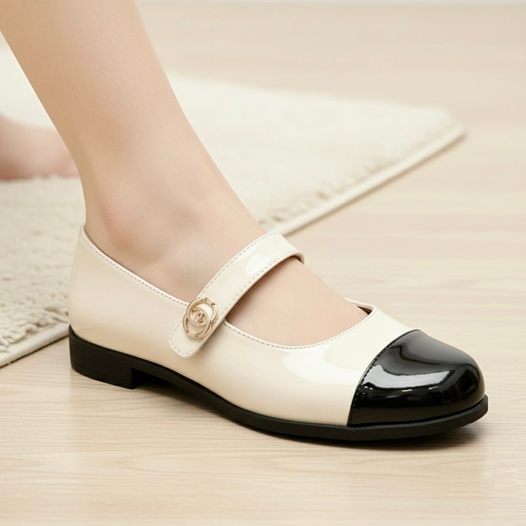 Ergonomic Mary Jane flats: wide toe box, arch support for all-day comfort.