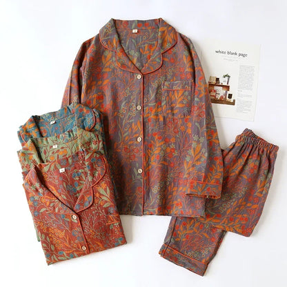 Elegant women's loungewear: Wildflower floral print pajama set with a relaxed, comfortable fit.