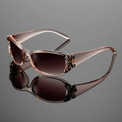 Y2K butterfly sunglasses for women. UV protected & lightweight retro shades for a fashionable and glam look.