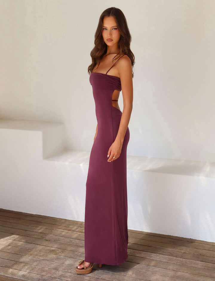 Chic Zest Hour women's backless evening gown, elegant formal wear for any special occasion.